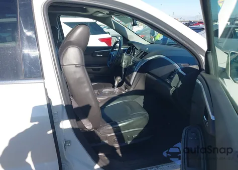 2011 Chevrolet Traverse Lt z USA, uszkodzony, nr VIN 1GNKRJED3BJ147532